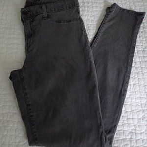 J Brand Luxe Sateen Super Skinny in Gray Ash Size 29